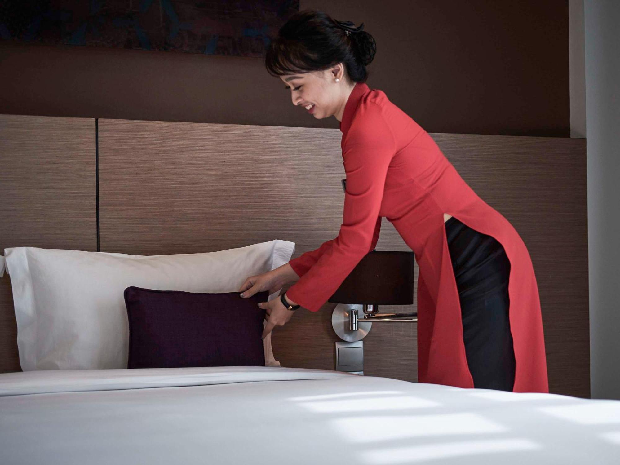 Mercure Hanoi La Gare Hotel Exteriör bild